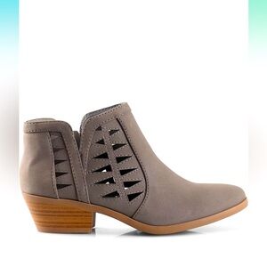 Women's Perforated Cut Out Stacked Block Heel Ankle Booties Grey Nubuck size 8.5